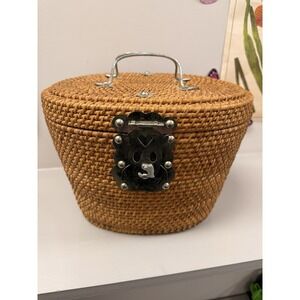 Antique Rose Medallion Tea Set, 1 bamboo tea strainer And Teapot carrying case